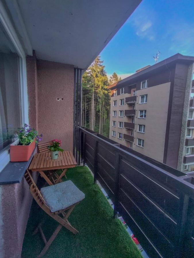 יאנסקה לזנה Apartmanek Protez מראה חיצוני תמונה